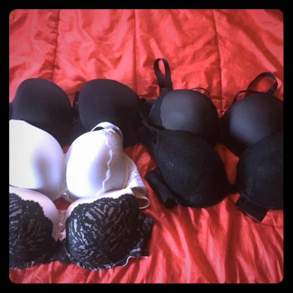 5 Torrid bras for one great price!